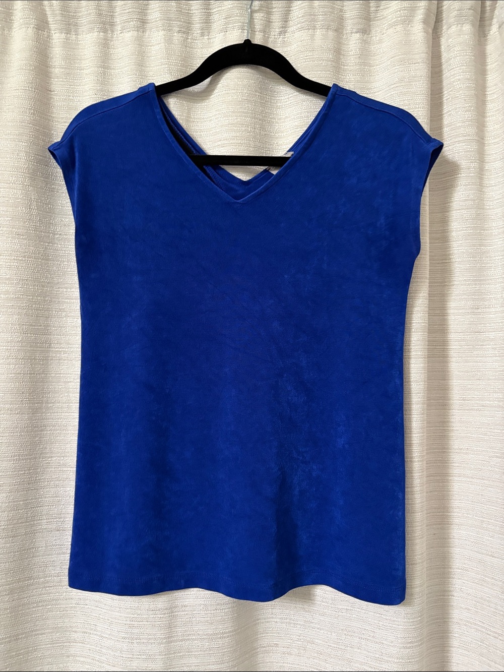 Chico’s Small 00 (US size 0/2) Royal Blue V-Neck Travelers Top